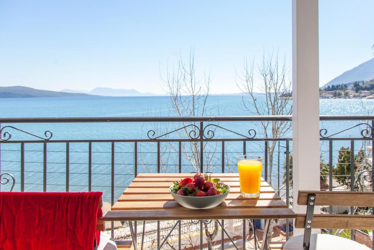 Ligia Waterfront Apartments Bagian luar foto