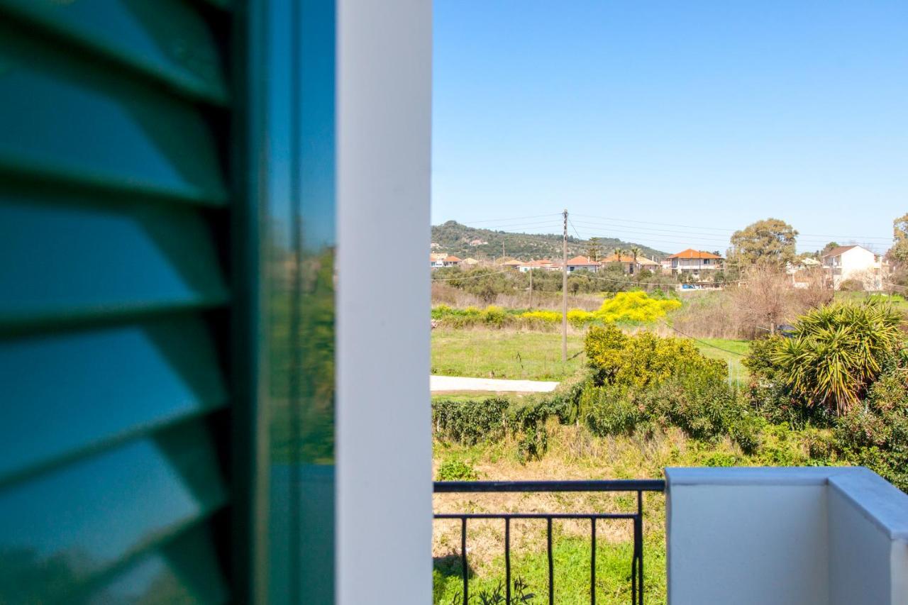 Ligia Waterfront Apartments Bagian luar foto
