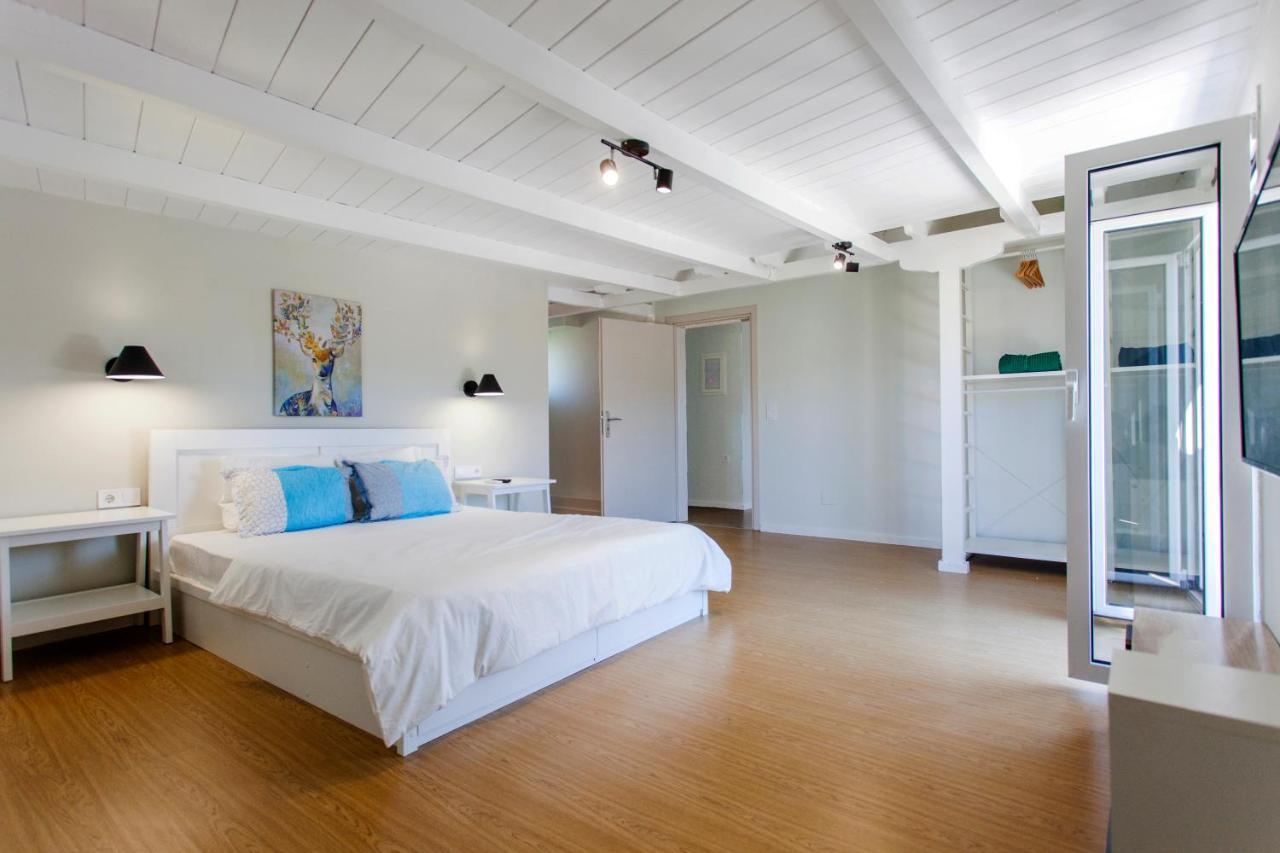 Ligia Waterfront Apartments Bagian luar foto
