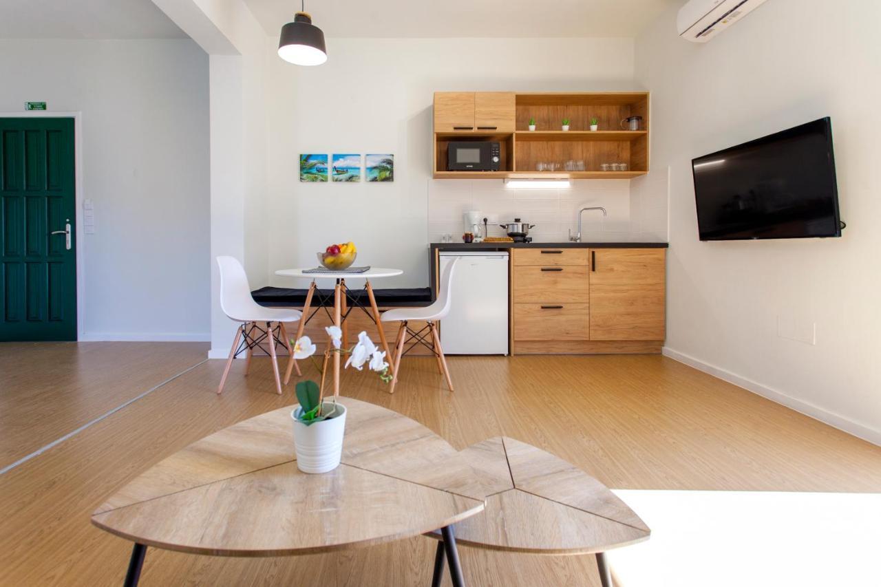 Ligia Waterfront Apartments Bagian luar foto