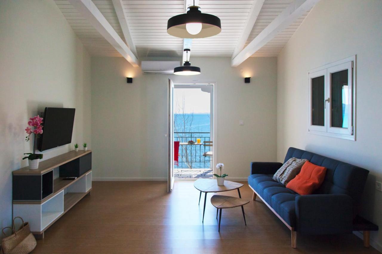 Ligia Waterfront Apartments Bagian luar foto