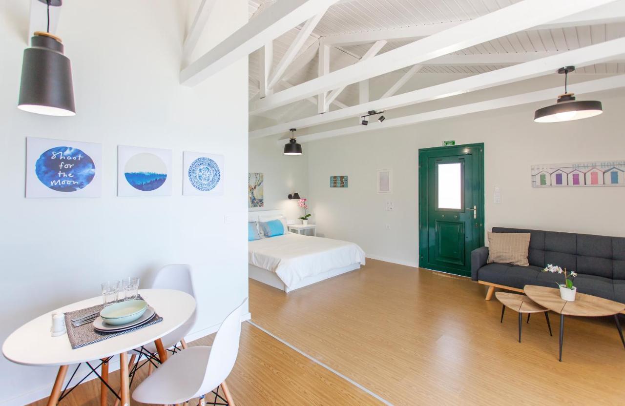 Ligia Waterfront Apartments Bagian luar foto