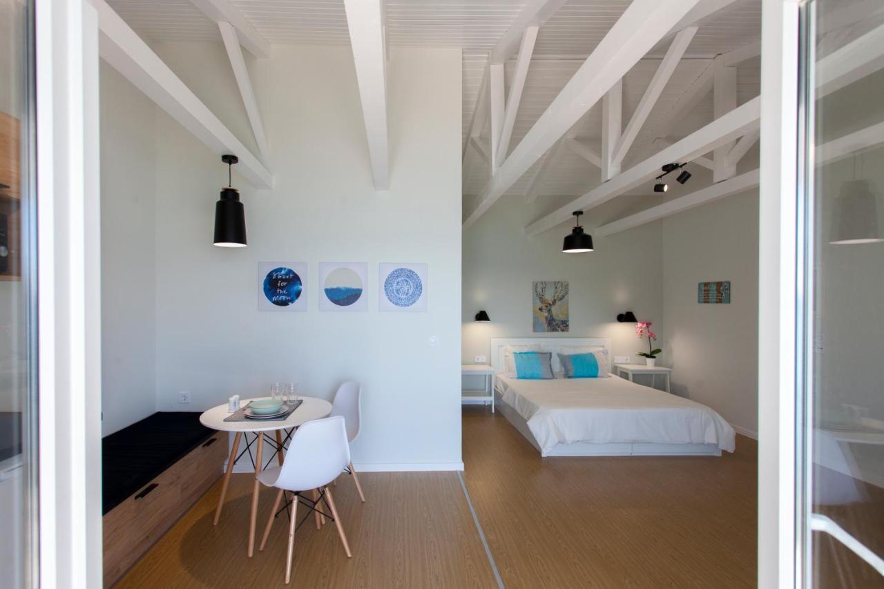 Ligia Waterfront Apartments Bagian luar foto